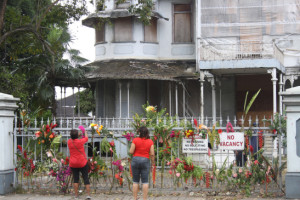 Citizens for Conservation protesting at Mille Fleurs